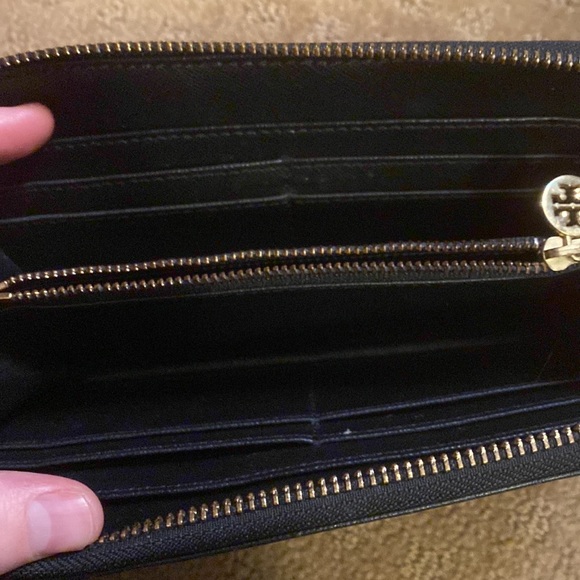 Tory Burch Wallet - Picture 3 of 3